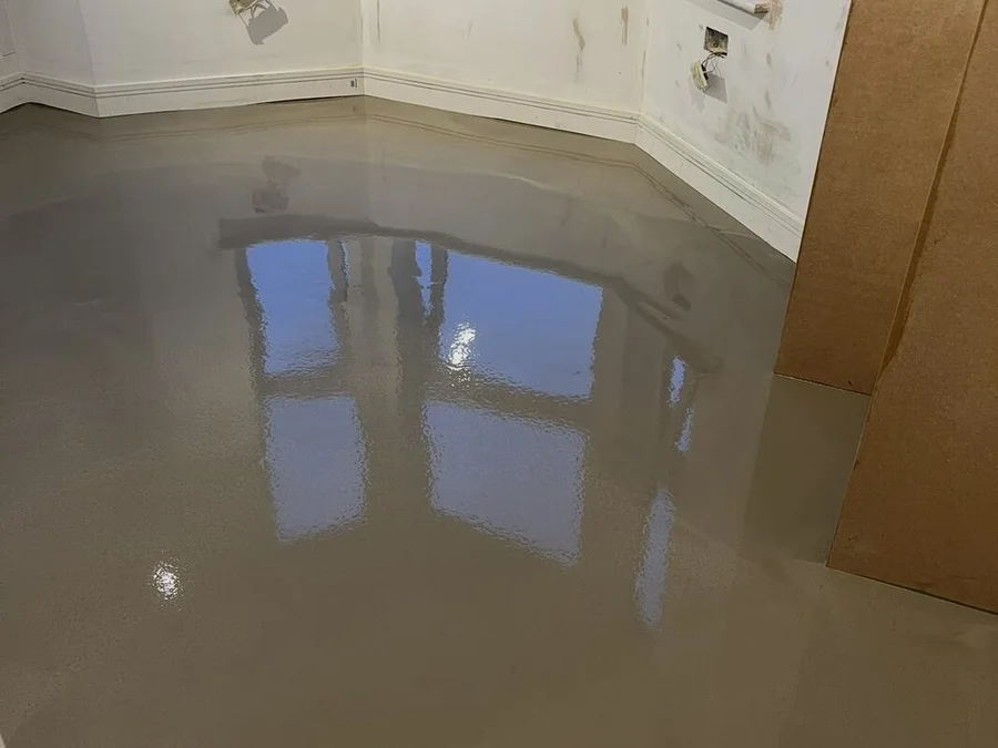 Self-levelling screed in Scarborough